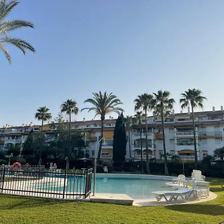 Very Cozy For Holidays In Puerto Banus Apartment