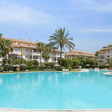 Apartment Very Cozy For Holidays In Puerto Banus Marbella