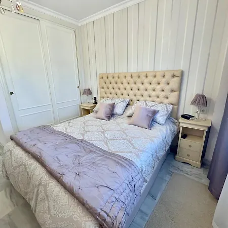 Apartment Very Cozy For Holidays In Puerto Banus Marbella