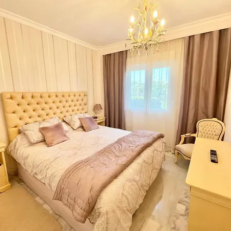 Apartment Very Cozy For Holidays In Puerto Banus
